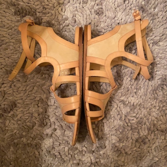 Balenciaga - Picture 7 of 11